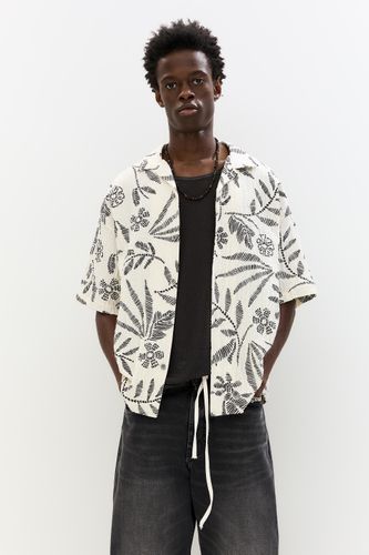Chemise Manches Courtes Imprimée - Pull&Bear - Modalova
