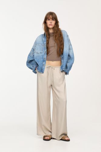 Pantalon Jogging Satiné - Pull&Bear - Modalova