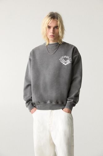 Sweat Gris Chevrolet - Pull&Bear - Modalova