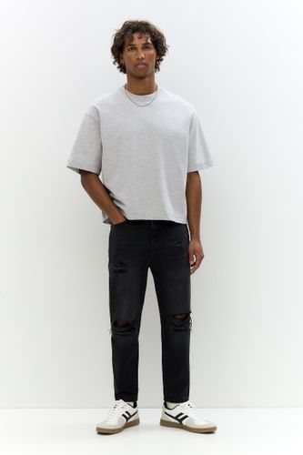 Jeans Coupe Décontractée Déchiré - Pull&Bear - Modalova