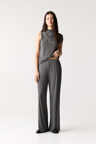 Pantalon Flare Froissé - Pull&Bear - Modalova
