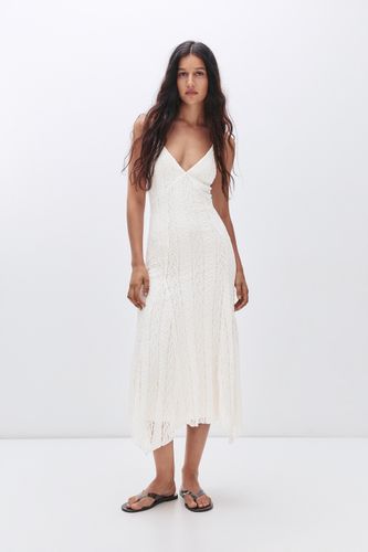 Robe Midi À Bretelles En Dentelle - Pull&Bear - Modalova