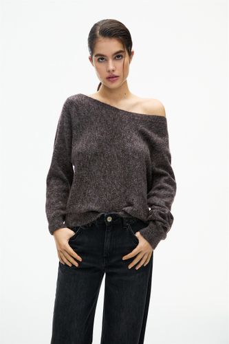 Pull Asymétrique En Maille Souple - Pull&Bear - Modalova
