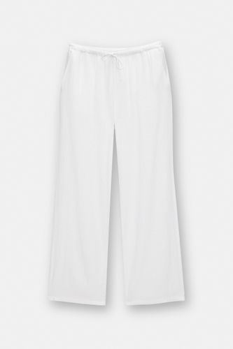 F6e6/03680334250-A3M/03680334250-A3M.jpg?ts=1758113538486" - Apparel & Accessories > Clothing > Activewear - Modalova