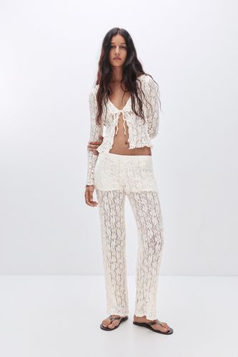 Pantalon Flare En Dentelle - Pull&Bear - Modalova