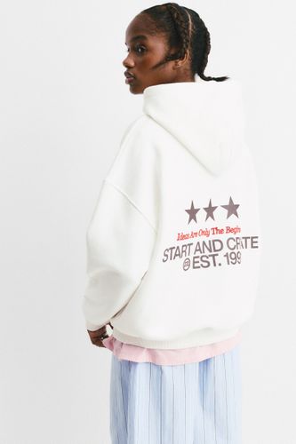 Sweat Blanc À Capuche Graphique - Pull&Bear - Modalova