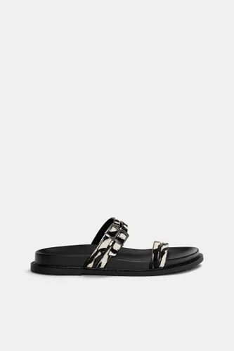 Sandales Plates Imprimé Animal Cuir - Pull&Bear - Modalova