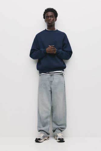 Static.pullandbear.net/assets/public/f96f/de1a/9d9446ea91b0/60ce92ac183c/07560914401-A3M/07560914401-A3M.jpg?ts=1752241312335" - Apparel & Accessories > Clothing > Shirts & Tops - Modalova