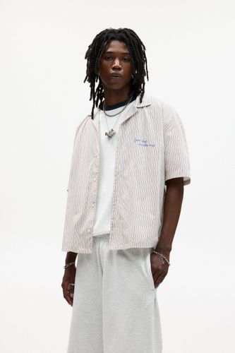 Chemise À Manches Courtes Rayée - Pull&Bear - Modalova