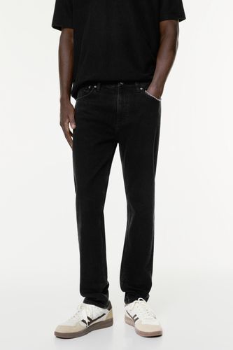 Pullandbear.net/assets/public/83da/4302/32314e4d8926/7cc0c14a8c30/07683501800-A3M/07683501800-A3M.jpg?ts=1752241367186" - Apparel & Accessories > Clothing > Pants - Modalova