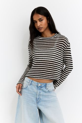 Pull À Rayures En Maille Coupée - Pull&Bear - Modalova
