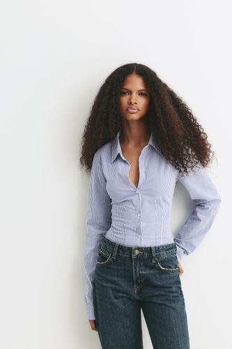Chemise Cintrée À Pinces - Pull&Bear - Modalova