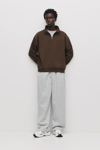 Tic.pullandbear.net/assets/public/ffef/fbf5/389a4ad782da/1f55882738cc/07560502700-A3M/07560502700-A3M.jpg?ts=1752241264847" - Apparel & Accessories > Clothing > Outerwear > Coats & Jackets - Modalova