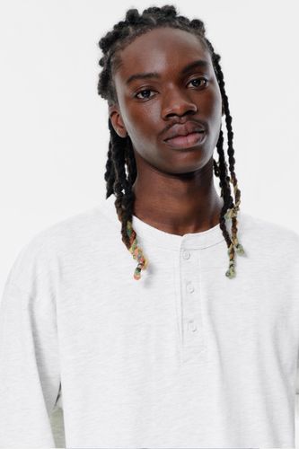 Ear.net/assets/public/7f1c/7357/3b5341bbb9e8/0f0caf4094c6/07152513803-A2M/07152513803-A2M.jpg?ts=1758123919287" - Apparel & Accessories > Clothing > Shirts & Tops - Modalova