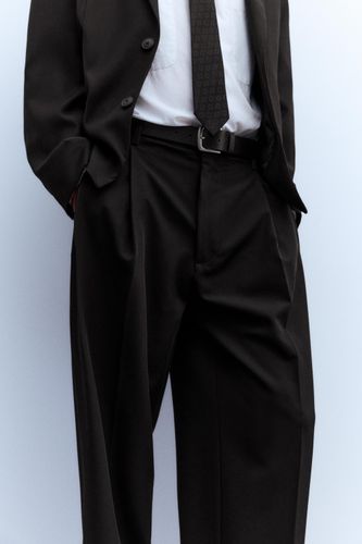 Bb/21774d429f7d/af3962e90882/07675511800-A2M/07675511800-A2M.jpg?ts=1764173665721" - Apparel & Accessories > Clothing > Pants - Modalova