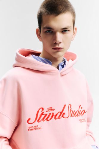 T/assets/public/6e66/96ae/cbe441e8b604/36dcdf94f427/03550500620-A2M/03550500620-A2M.jpg?ts=1763376162568" - Apparel & Accessories > Clothing > Outerwear - Modalova