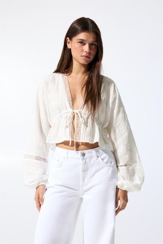 Blouse En Dentelle Avec Nœud - Pull&Bear - Modalova