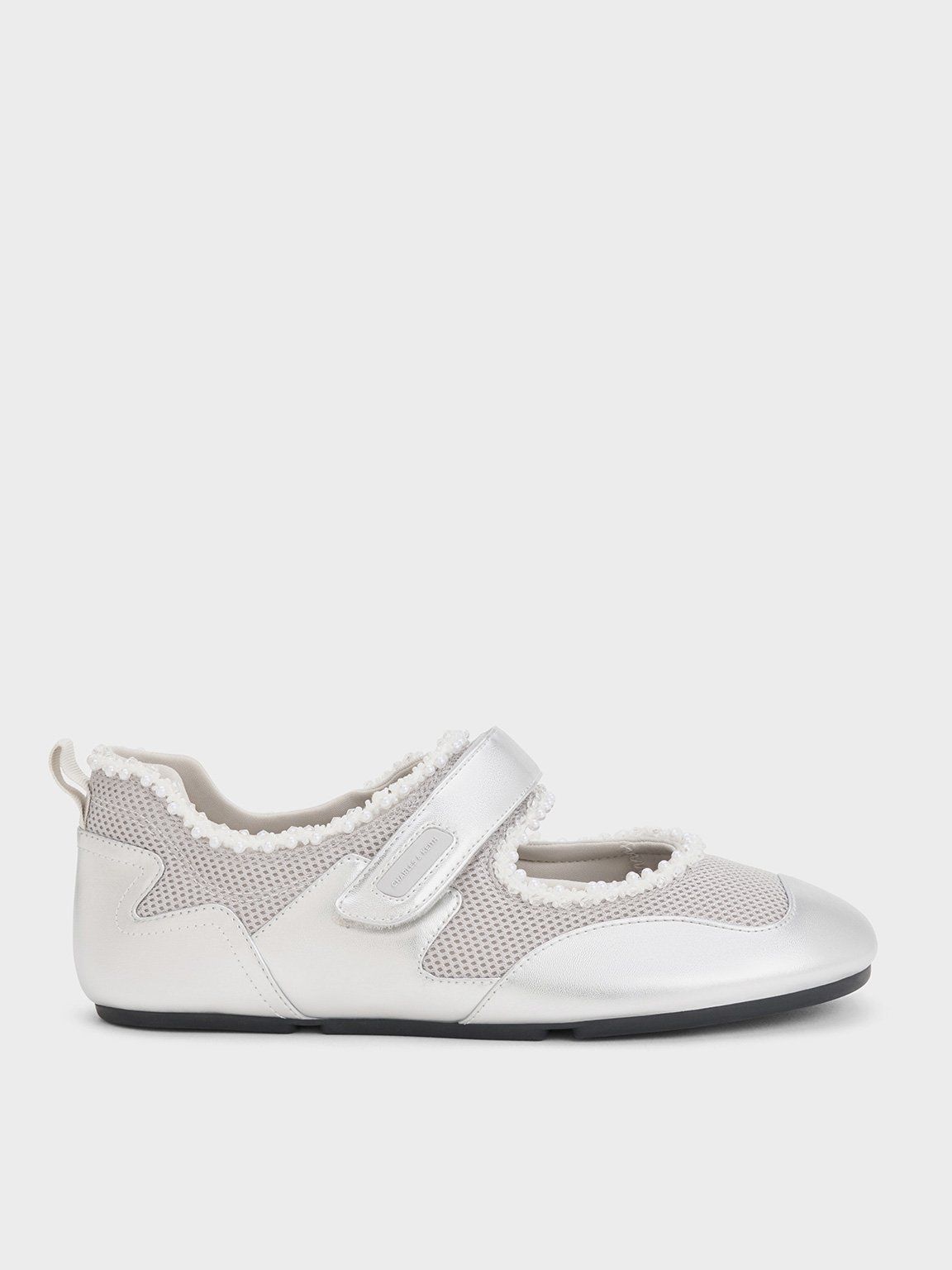 Charles & Keith - Baskets Mary Jane métallisées en maille ornées de perles - Charles & Keith - Modalova