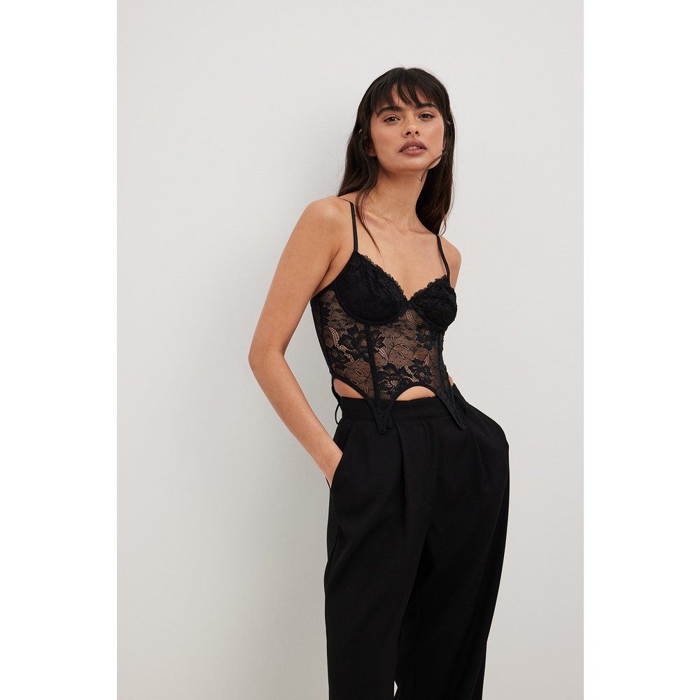 Corset en dentelle avec bonnets - Black - Maddy Nigmatullin x NA-KD - Modalova