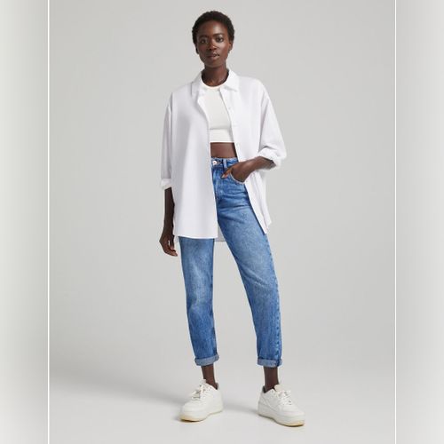 Jean Mom Bershka pour Femme Modalova